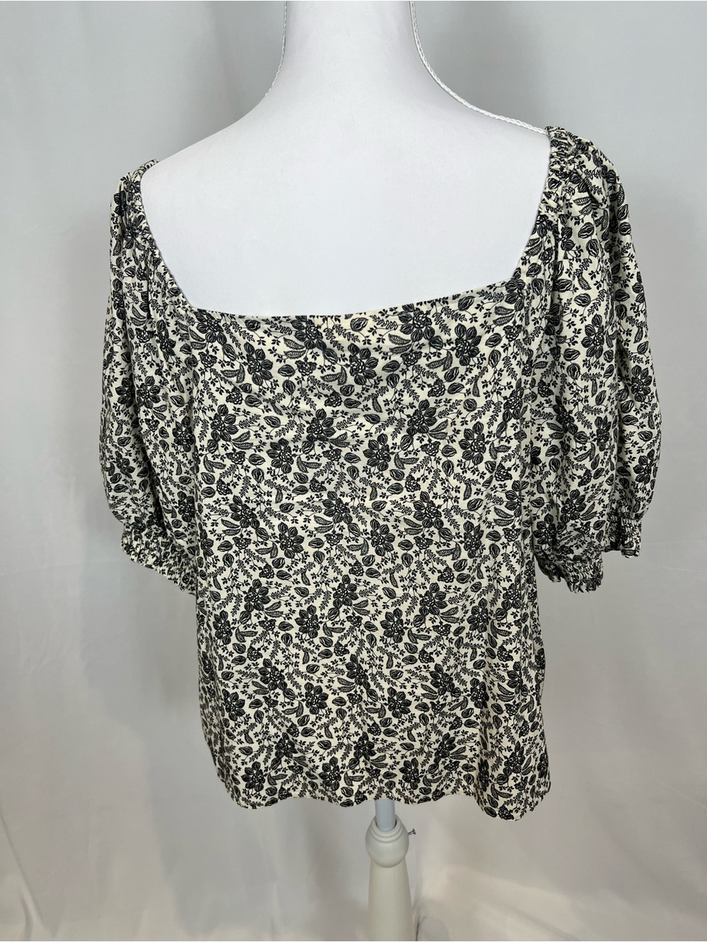 a.n.a Black Floral Cream Square-Neck Blouse - Picture 9 of 11
